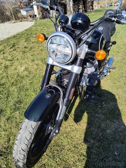 Royal Enfield Supermeteor 650 - 3