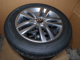 VW Touran II 5T Nová orig.sada alu kol 6,5x17 ET52 - 3