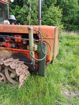 Dt 75 přední konzole na radlici - 3