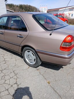 Mercedes Benz C180 Elegance - 3