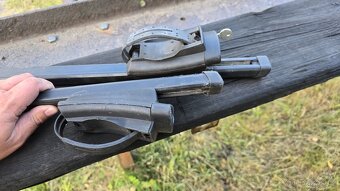 Příčníky Thule na hagusy 135 cm - 3