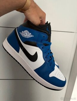 Jordan 1 Mid tenisky, vel. 45 - 3