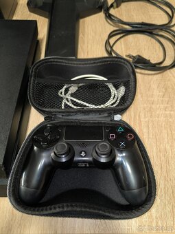PlayStation 4 (PS4) 1TB + 8 her - 3