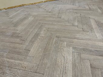 Dubové parkety necelých 10m2 - 3