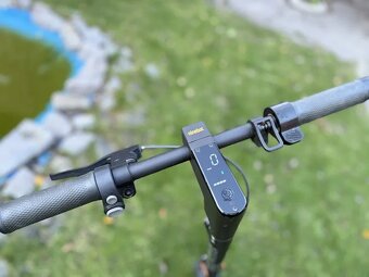 ELEKTROKOLOBĚŽKA NINEBOT MAX G2 - 3