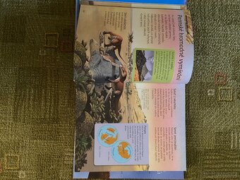 Obrázkový svět dinosaurů - 3