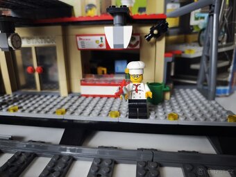 Lego 60050 - Vlakové nádraží - 3