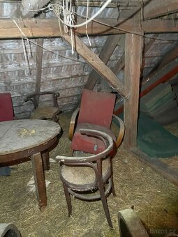 Starožitná křesla, židle a stůl - 3