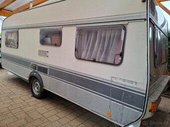 Fendt 530 - poschodová posteľ - 3