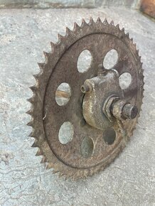 Prodám rozetu, náhon tachometru a osu Jawa 50 Pionýr - 3