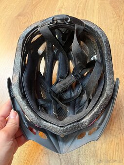 Dámská helma na kolo - 3