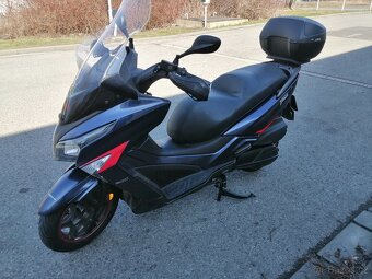 Kymco 300i r.v.2020 - 3