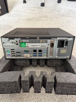 Stolní počítač Terra - 3