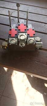 Hydraulický rozvaděč - 3