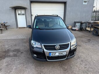 VW Touran cross 2.0 TDi 2010 - 3