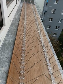 Hroty proti holubům a ptákům - na magnet na plechový parapet - 3