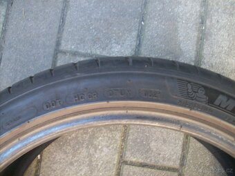 1x letní Michelin Pilot Sport4 225.40.18 92Y - 3