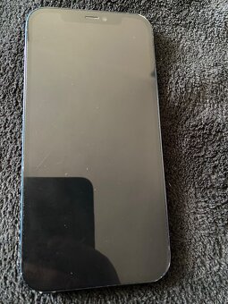 iPhone 12 - 3