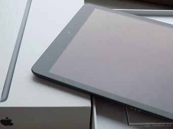 APPLE iPad (2021) 10,2" 256GB Wi-Fi Space Grey / ZÁRUKA / - 3