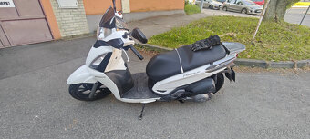 Kymco people 300GT - 3