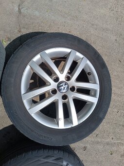 VW Golf / Touran - alu 6,5x16 et50 + letní 205/55/16 - 3