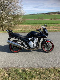 Suzuki Bandit 650S - 3