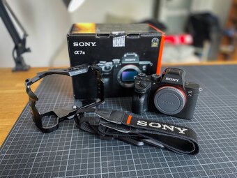 Sony a7iii tělo + small rig cage - 3