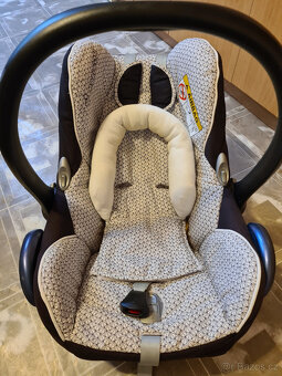 autosedacka-maxi-cosi-se-zakladnou-familyfix - 3