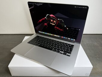 MacBook Air 15'' 2023 / M2 / 8GB / 512GB SSD / Kompletní b - 3