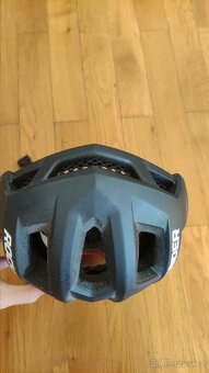 Cyklistická helma rockrider 57-59 cm - 3