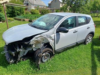 Nissan Qashqai, 1,6, benzín, r.v. 2012 - 3