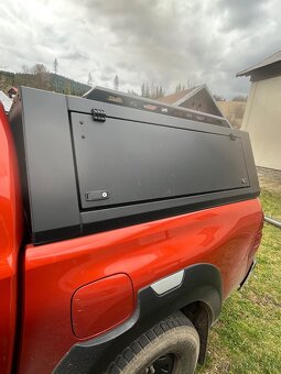 Predám hardtop Toyota hilux - 3