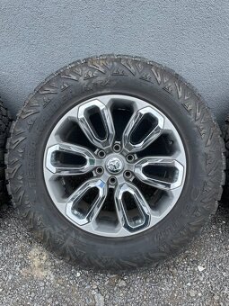 Kola Dodge RAM R20 - 3