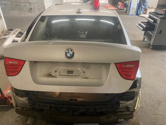 Bmw e90 lci kufr+světla - 3