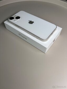Mobilní telefon iPhone 13 mini - bílý - 3