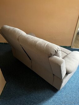 Polohovatelná pohovka - 3