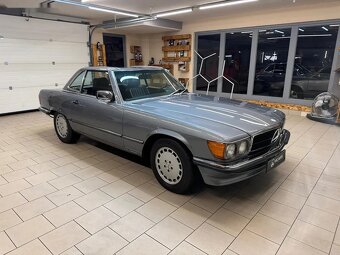 Mercedes-Benz SL, 560 - 3