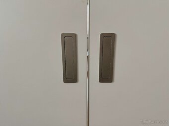 dvoukřídlé posuvné dveře SAPELI - bílá - mat - 3