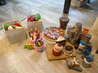 Dřevěná kuchyňka IKEA s příslušenstvím - 3