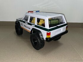 Jeep Cherokee XJ policajné - 3