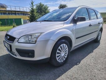 Prodám Ford Focus 1.6TDCI 66Kw r.v.2005 tažné zařízení - 3