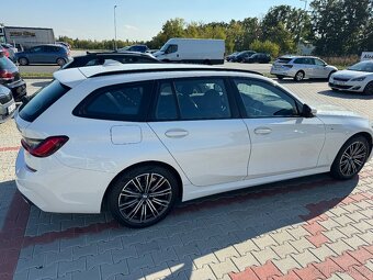 BMW 330e xDrive Touring M Sport (G21) – r.v. 2021, záruka do - 3