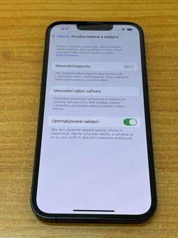 Apple iPhone 13 - 128GB - Black - 3