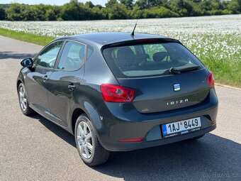 Seat Ibiza 1.4 benzín 2009 rok - 3