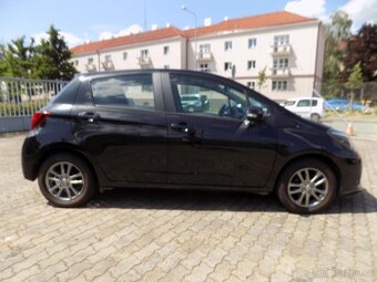 Toyota Yaris 1.0 VVTi serviska, ALU, kamera - 3