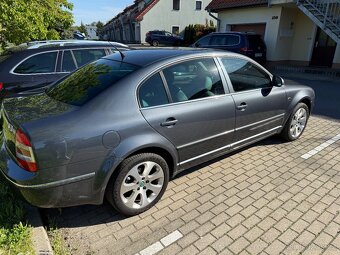 Škoda Superb 2.8 V6 L&K - 3