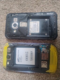 Mobilní telefon na náhradní díly Samsung 2ks - 3