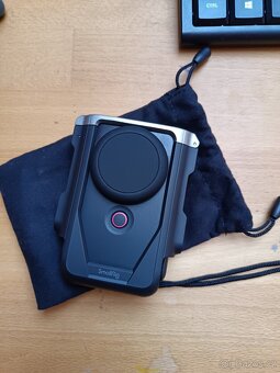 Canon powerShot V10 - 3
