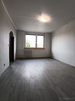 Pronájem bytu 2+1 s lodžií Otrokovice, ul. Smetanova🏡 - 3