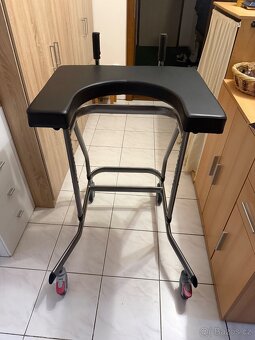 Nastavitelné chodítko - 3